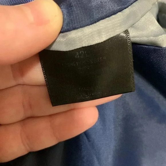 Men’s SaddleBred Sports Coat Navy Blue And White Size 42L EUC - Picture 10 of 10